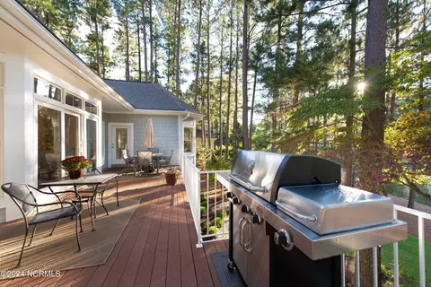Exterior - 32 Loch Lomond Ct, Pinehurst, NC 28374 photo 6 of 23