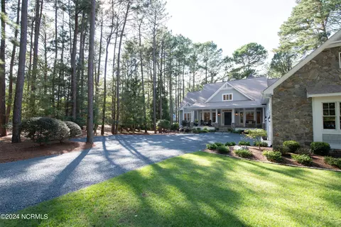 Exterior - 32 Loch Lomond Ct, Pinehurst, NC 28374 photo 2 of 23