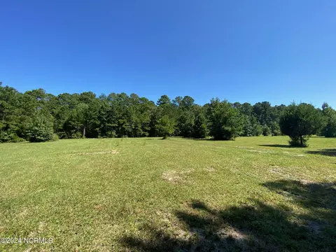 880 Smith Farm Rd, Havelock, NC 28532