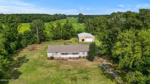 41 Thicket Rd, Corapeake, NC 27926
