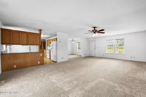 Living - 41 Thicket Rd, Corapeake, NC 27926 photo 1 of 3