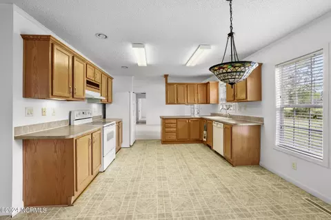 Kitchen - 41 Thicket Rd, Corapeake, NC 27926 photo 2 of 4