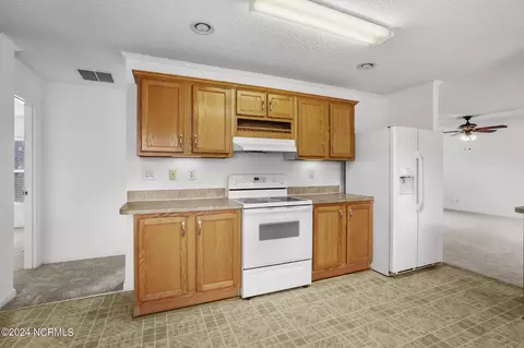 Kitchen - 41 Thicket Rd, Corapeake, NC 27926 photo 4 of 4