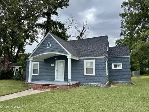 1118 W Main St, Belhaven, NC 27810