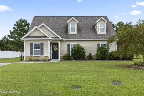 213 Asheberne Dr, Washington, NC 27889