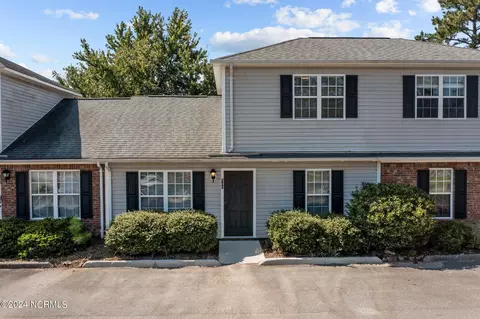 569 Corbin St, Jacksonville, NC 28546