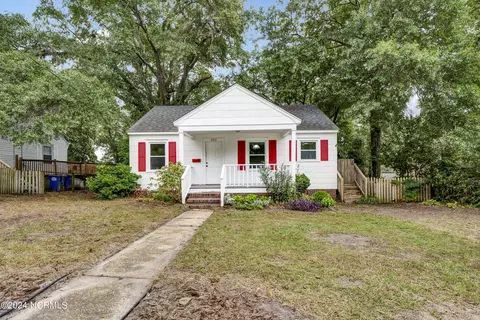 522 Morningside Dr, Wilmington, NC 28401