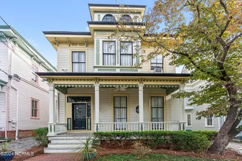 114 Nun St, Wilmington, NC 28401