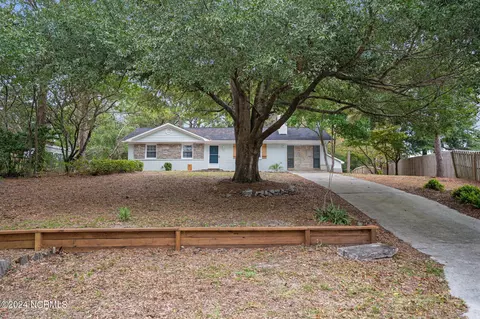 109 Angel Island Rd, Wilmington, NC 28412