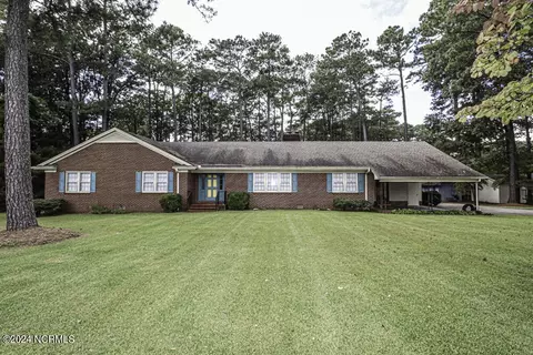 103 N Edgewood Dr, Pinetops, NC 27864