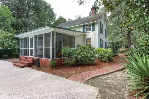 Exterior - 40 Caddell Rd, Pinehurst, NC 28374 photo 9 of 15