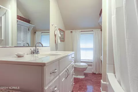 Bath - 40 Caddell Rd, Pinehurst, NC 28374 photo 1 of 1
