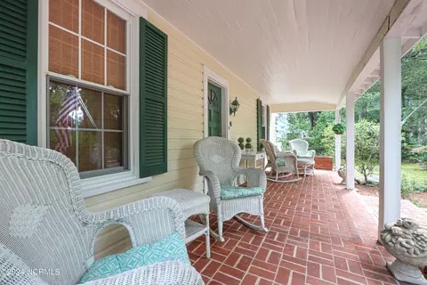 Exterior - 40 Caddell Rd, Pinehurst, NC 28374 photo 10 of 15