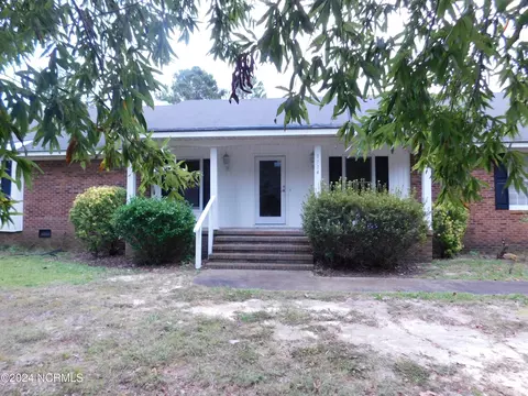 1714 Anita Dr, Laurinburg, NC 28352