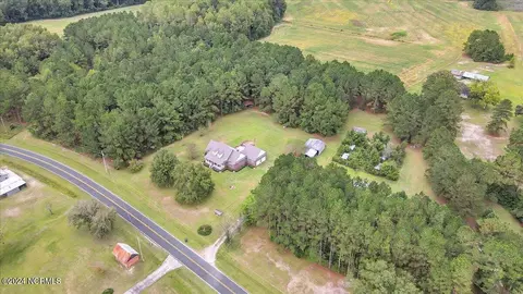 1152 Arn Ward Rd, Whiteville, NC 28472