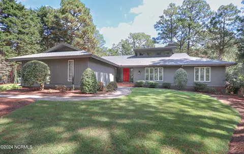 210 Donald Ross Dr, Pinehurst, NC 28374