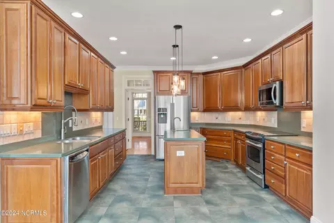 Kitchen - 104 E Colonnade Dr, Hampstead, NC 28443 photo 1 of 4