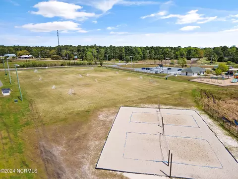View/Area - 104 E Colonnade Dr, Hampstead, NC 28443 photo 13 of 17