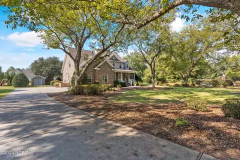 Exterior - 104 E Colonnade Dr, Hampstead, NC 28443 photo 1 of 14