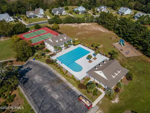 View/Area - 104 E Colonnade Dr, Hampstead, NC 28443 photo 9 of 17