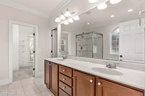 Bath - 104 E Colonnade Dr, Hampstead, NC 28443 photo 1 of 5