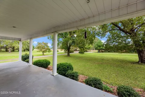 Exterior - 4687 Neuse Rd, Kinston, NC 28501 photo 8 of 11