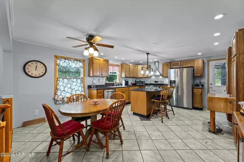 Dining - 4687 Neuse Rd, Kinston, NC 28501 photo 1 of 1