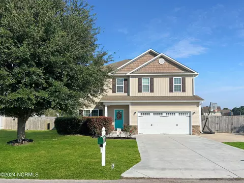 105 Cypress Manor Ct, Jacksonville, NC 28540