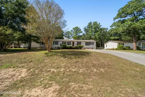7816 Fisher Ln, Wilmington, NC 28412