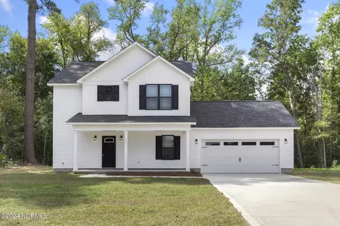 117 Bayside Dr, Sneads Ferry, NC 28460