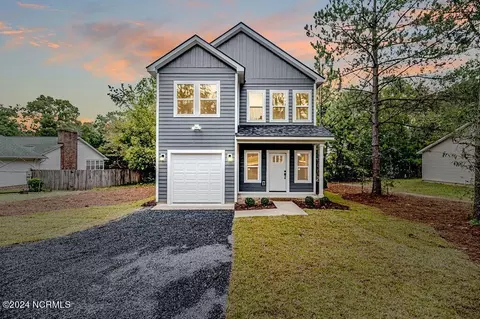 1245 W New Hampshire Ave, Southern Pines, NC 28387