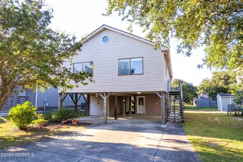 228 W Eden St, Kill Devil Hills, NC 27948