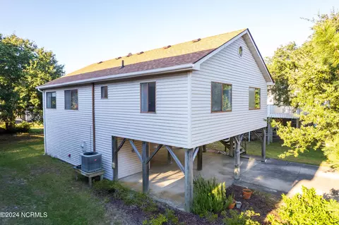 228 W Eden St, Kill Devil Hills, NC 27948 photo 12