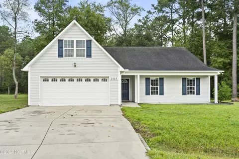 203 Wagon Ct, Richlands, NC 28574