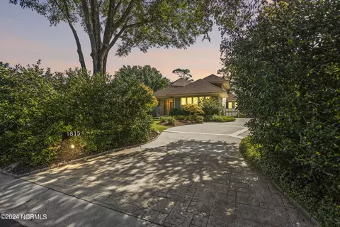 1815 Starfix Ter, Wilmington, NC 28405