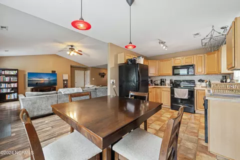 Dining - 111 Fodder Dr, Hubert, NC 28539 photo 1 of 4