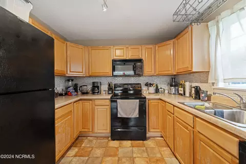 Kitchen - 111 Fodder Dr, Hubert, NC 28539 photo 1 of 8