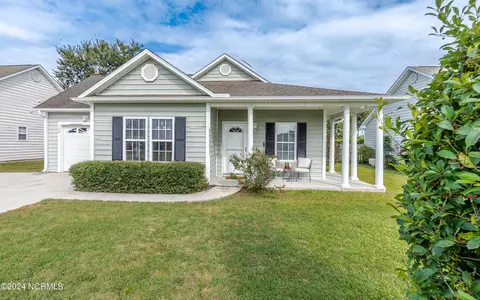 104 Tylers Cove Way, Winnabow, NC 28479