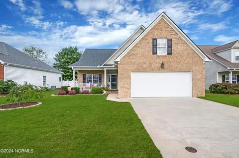 3940 Ashcroft Dr, Winterville, NC 28590