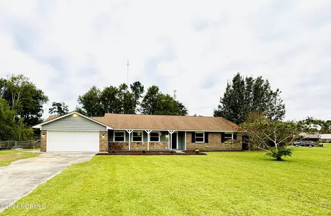 122 Cannon Blvd, Newport, NC 28570