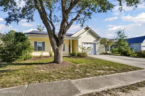 611 Burroughs Dr, Wilmington, NC 28412