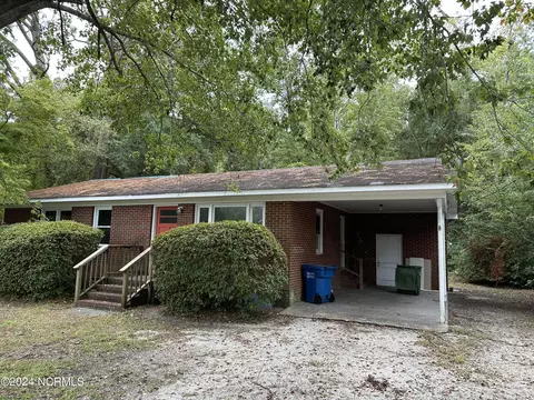 5414 Ridgewood Heights Dr, Wilmington, NC 28403