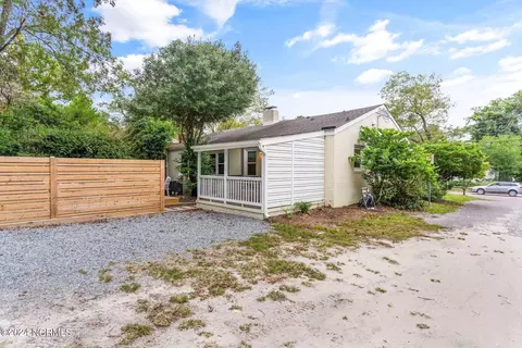 Exterior - 12 N 23rd St, Wilmington, NC 28405 photo 11 of 13