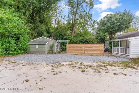 Exterior - 12 N 23rd St, Wilmington, NC 28405 photo 10 of 13