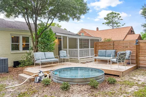 Exterior - 12 N 23rd St, Wilmington, NC 28405 photo 7 of 13