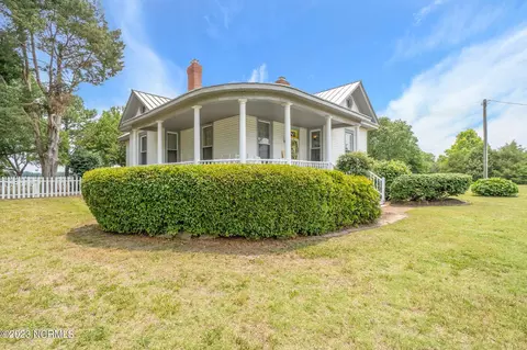 497 Puddin Ridge Rd, Moyock, NC 27958