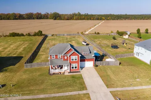 121 NW River Dr, Moyock, NC 27958