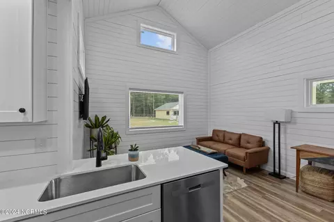 Entry Way - 124 Long Pond Loop, Swansboro, NC 28584 photo 4 of 7