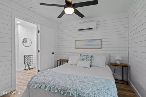 Bedroom - 124 Long Pond Loop, Swansboro, NC 28584 photo 2 of 3