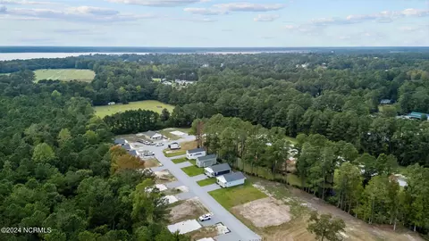 View/Area - 124 Long Pond Loop, Swansboro, NC 28584 photo 5 of 13